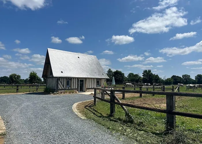 Holiday home La Maison Poulette Ticheville